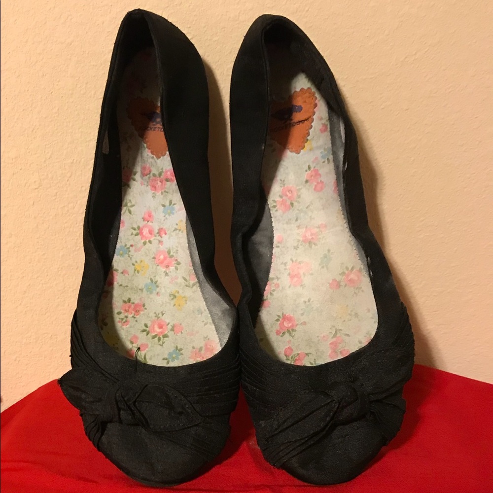 Women’s RocketDog Black Flats 12M